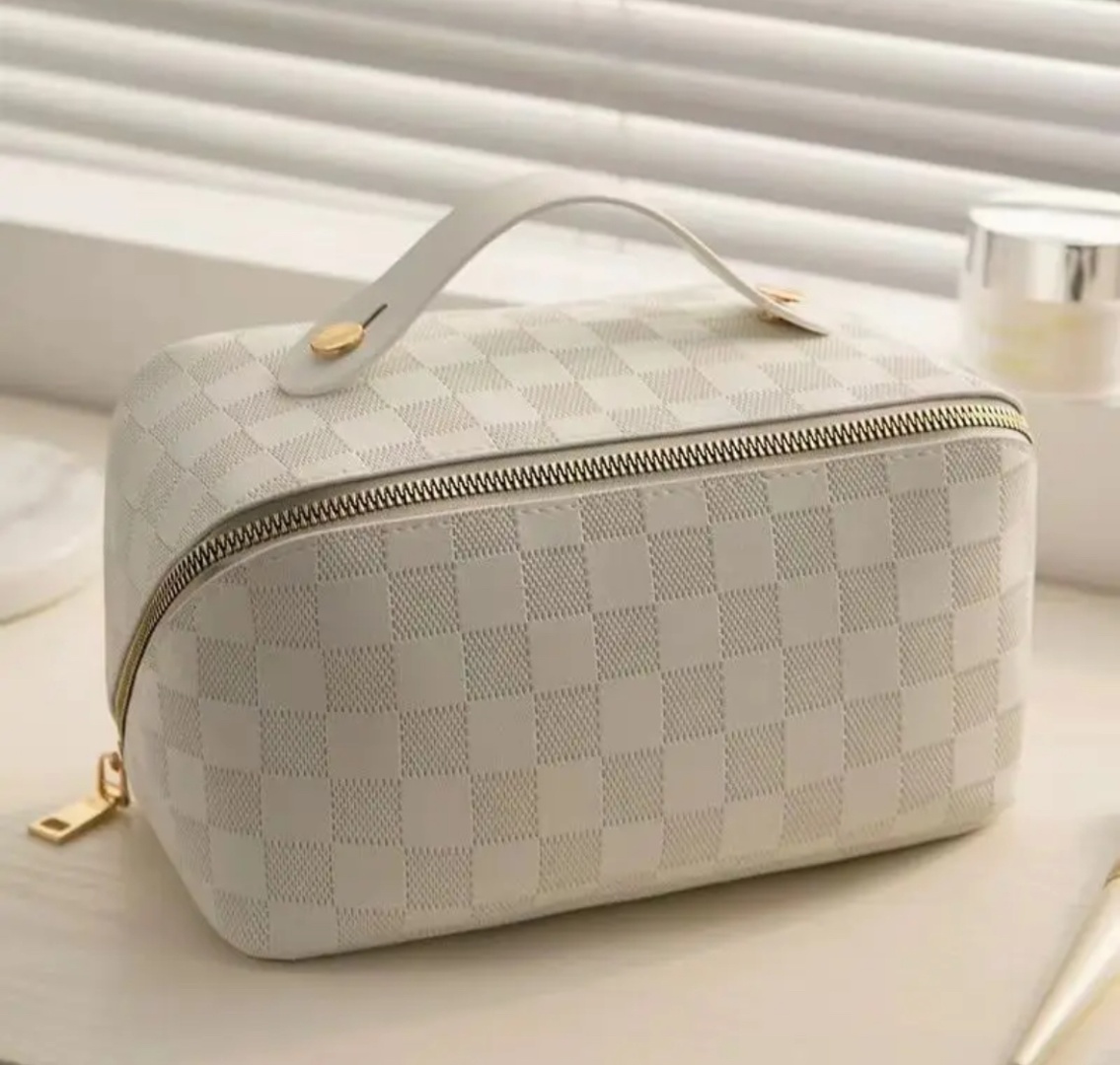 Косметичка искусственная кожа бежевый 13X22 см