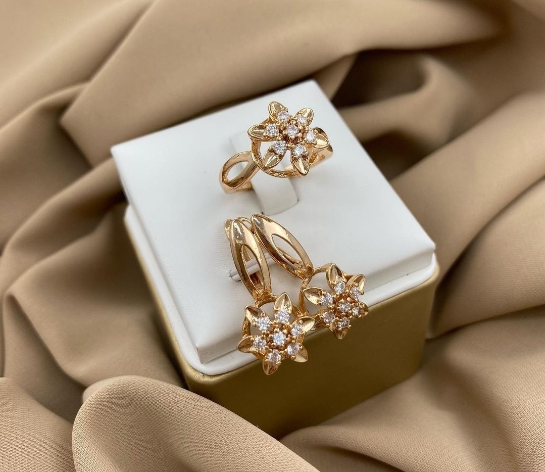 Серьги медицинская сталь, стразы