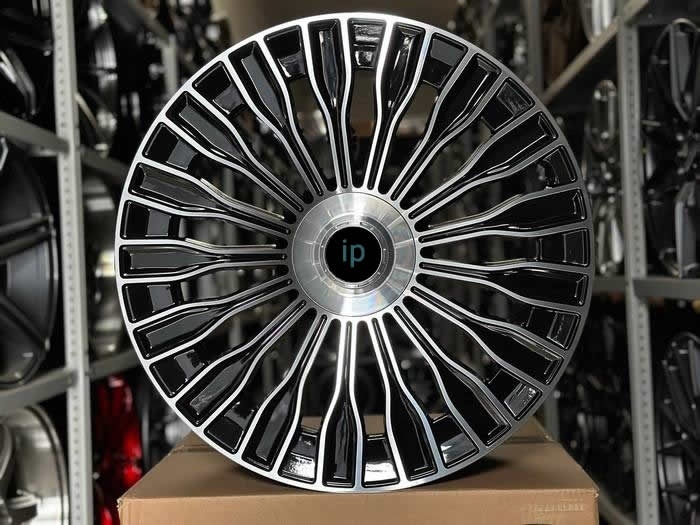 Ipeople-Wheels ip-1582 8.5x20/5x112 D66.6 ET32 черный
