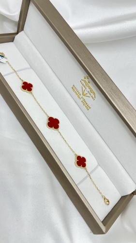 Italy Exclusive Van Cleef длина 17.18 см, вес 4.66 г золото, плетение якорное