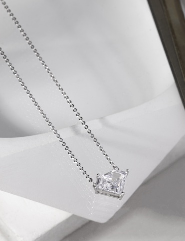 Lady accessories длина 45 см бижутерный сплав, стекло