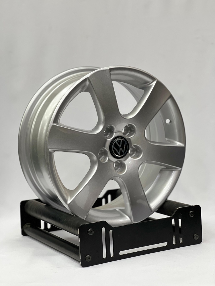 RNO 749 6x15/5x100 D57.1 ET43 4 диска серебристый