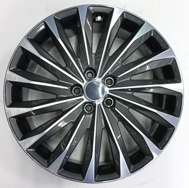 KIA 04 7.5x20/5x114.3 D67.1 ET49.5 серый, серебристый