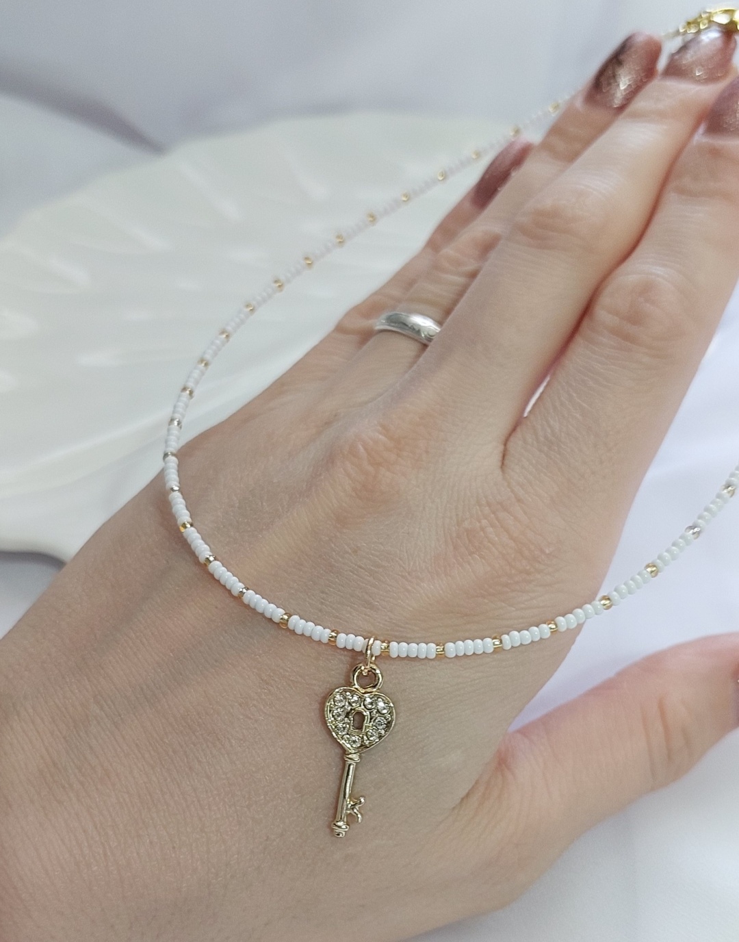 Цепочка на тело HandMade бижутерный сплав, бисер