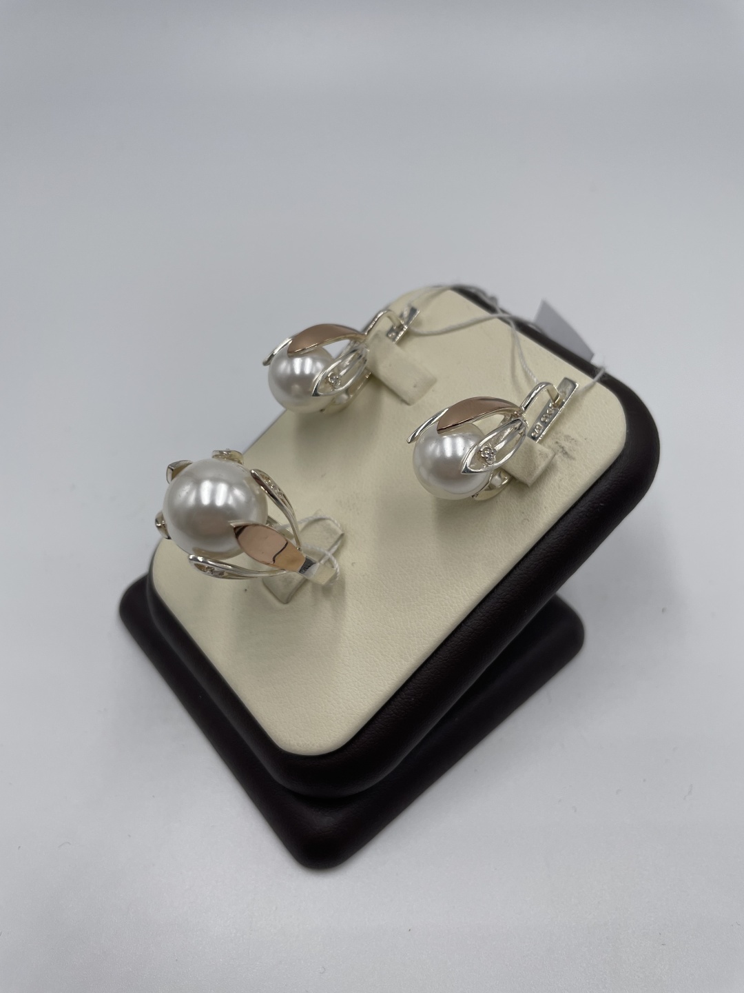 ADILZHAN GOLD 0000kh106 вес 22 г серебро, жемчуг