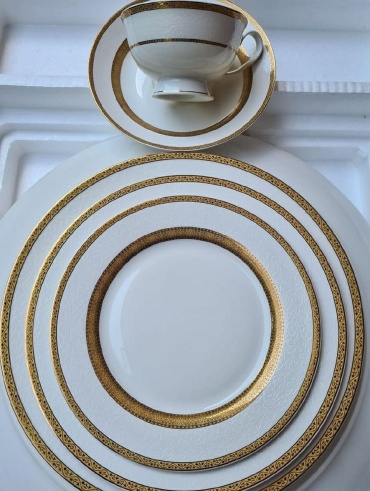 Сервиз чайно-столовый Dinner 19025 105 в 1