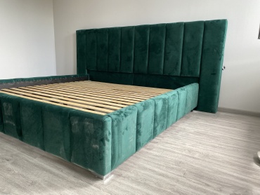 Кровать EE BRO Эден EEB212, 200x200 см, без матраса, зеленый