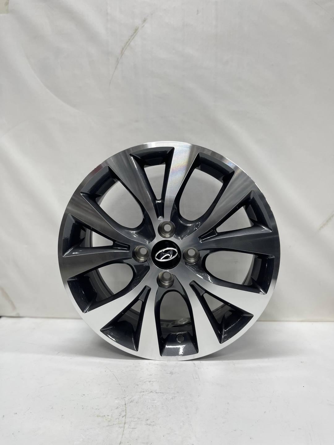 RNO 5122 6x16/4x100 D54.1 ET52 серебристый, серый