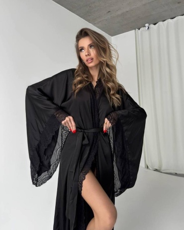 Атласный халат Shantal Lingerie черный