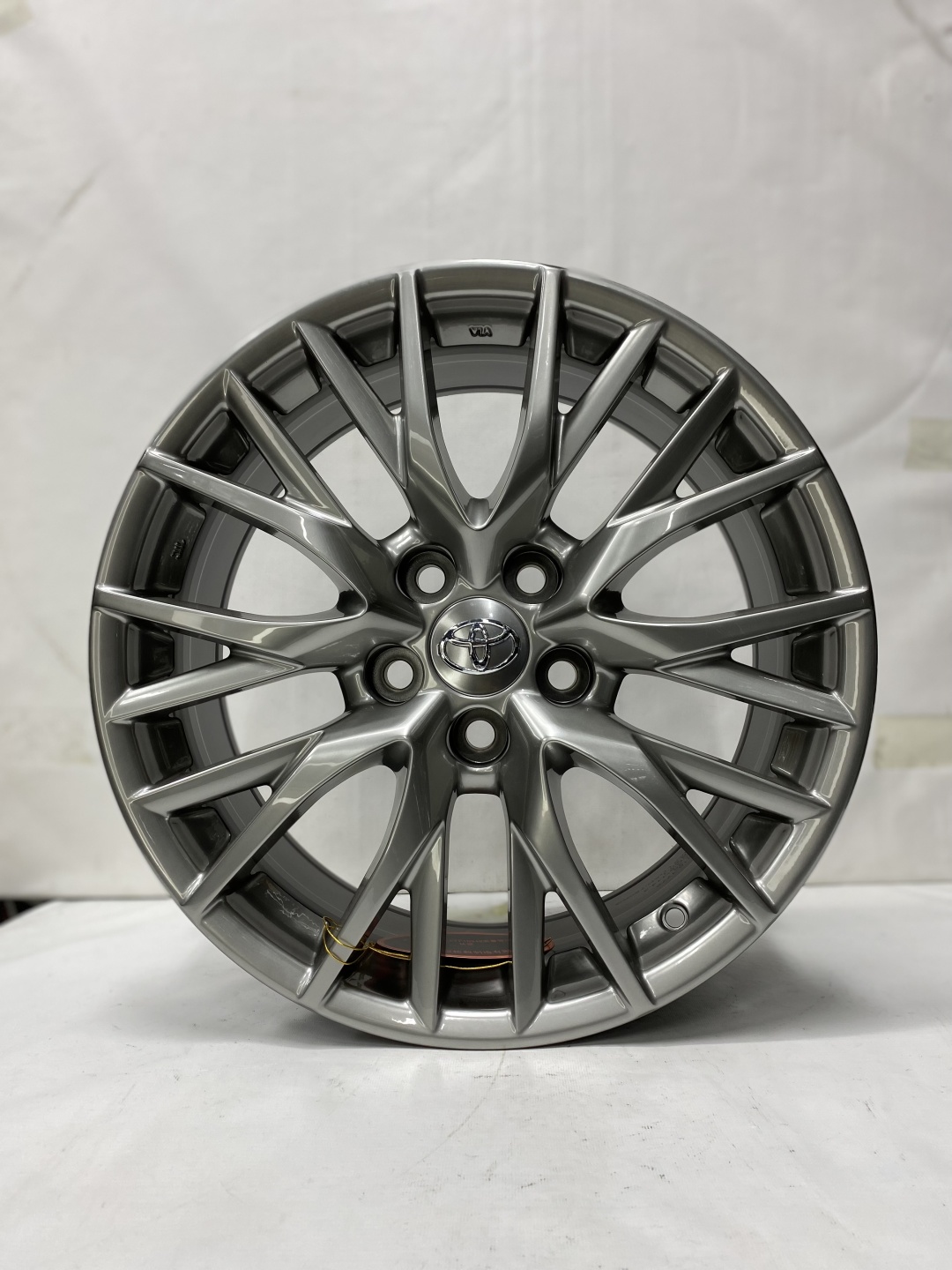 RNO 1260 8x18/5x114.3 D60.1 ET35 графит