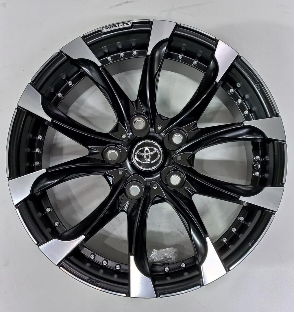 Wald 329 8.5x20/5x150 D110.1 ET45 черный, серебристый