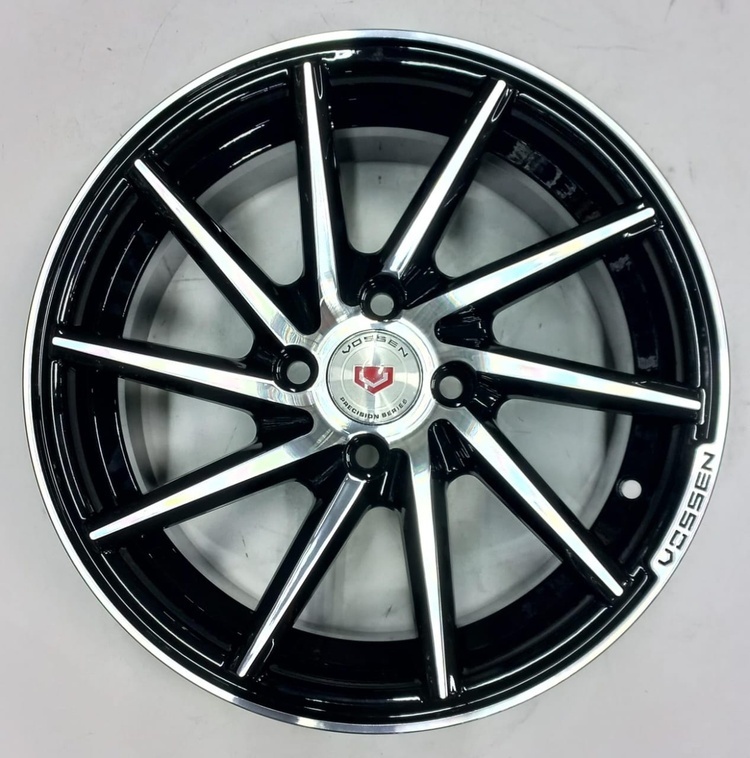 Kipardo 5598 7x15/4x100 D67.1 ET35 черный, серебристый