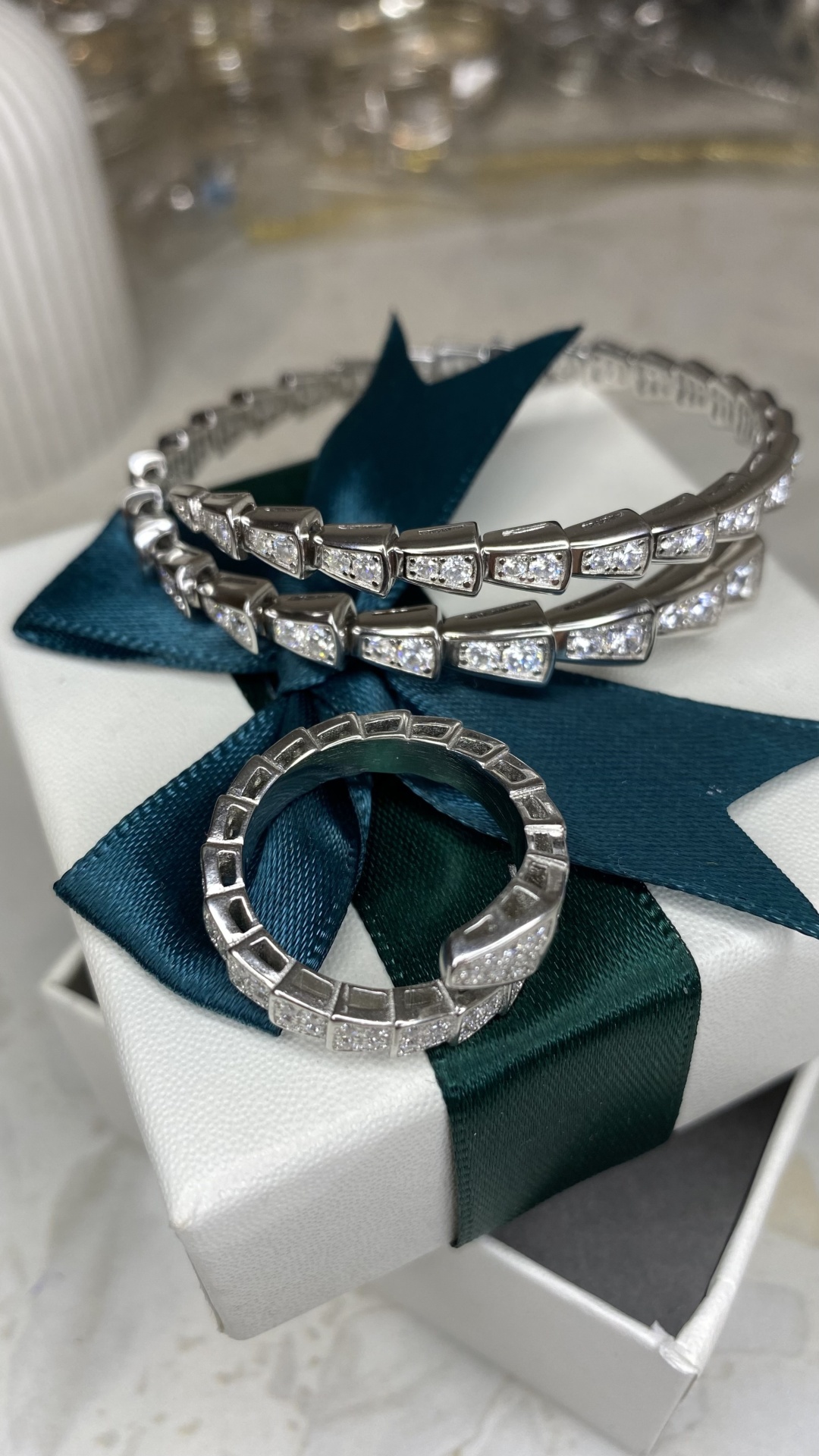 Accessories SET5790 вес 40 г серебро, кристалл Swarovski