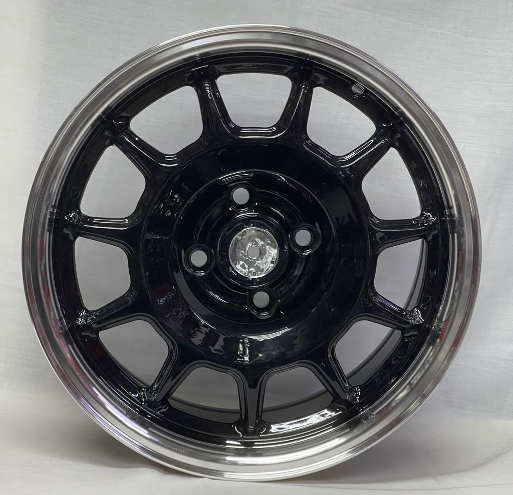 Replica 1229 7x15/4x100 D73.1 ET35 черный, серебристый