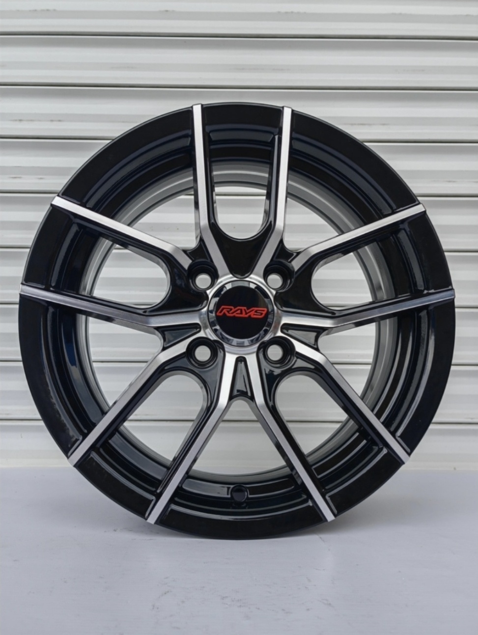 SSM 1678 6x14/4x100 D67.1 ET35 серебристый, черный
