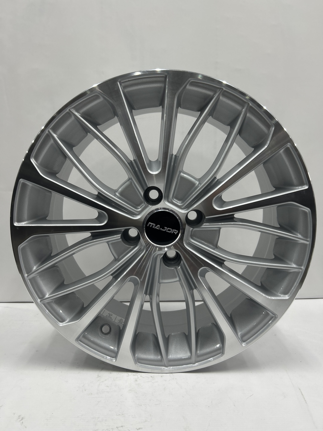 Replica 5437 6.5x16/4x100 D67.1 ET35 серебристый