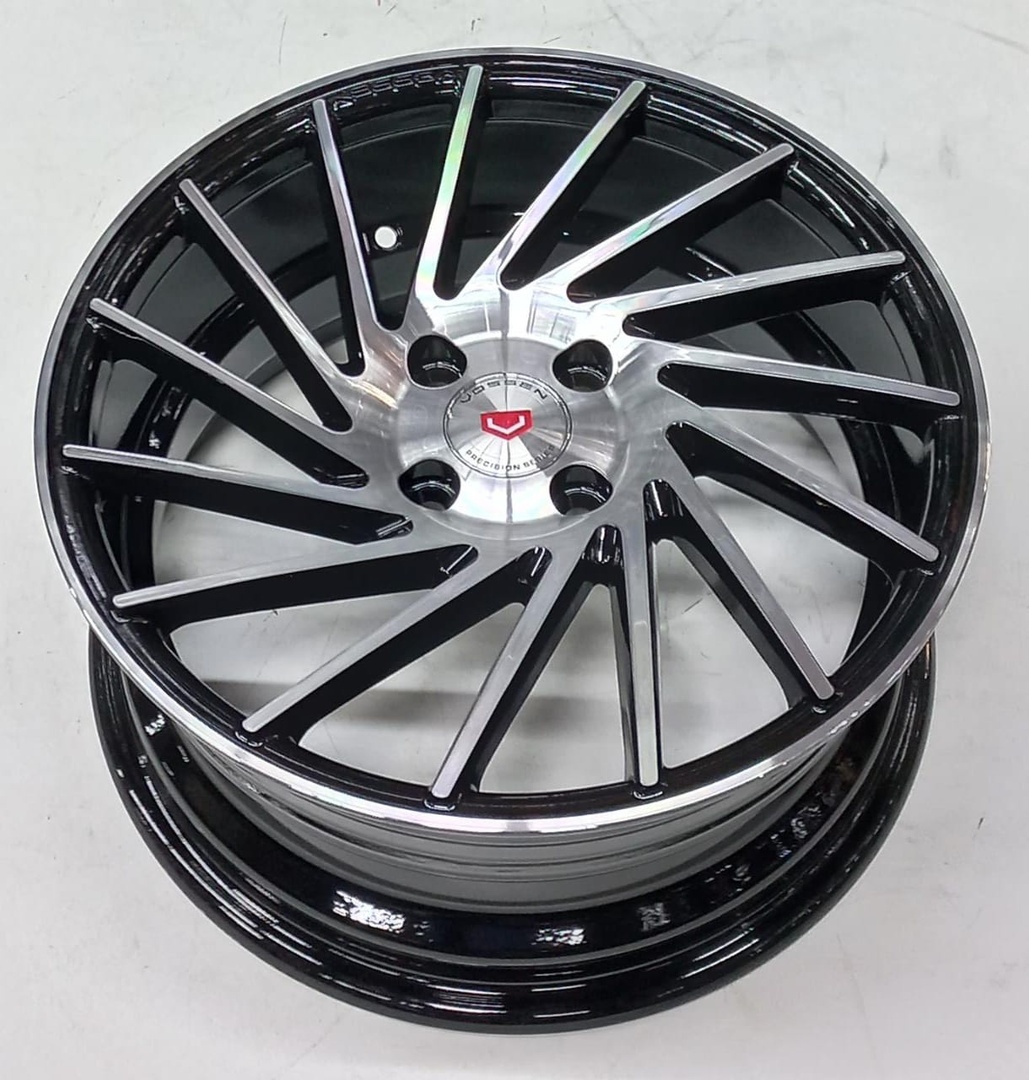 Auher 3021 7x16/4x100 D67.1 ET35 черный, серебристый