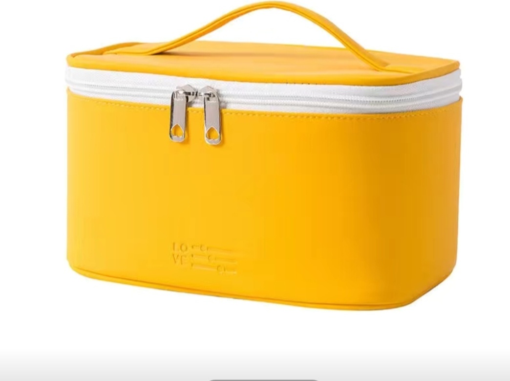 Косметичка искусственная кожа желтый 14X12 см