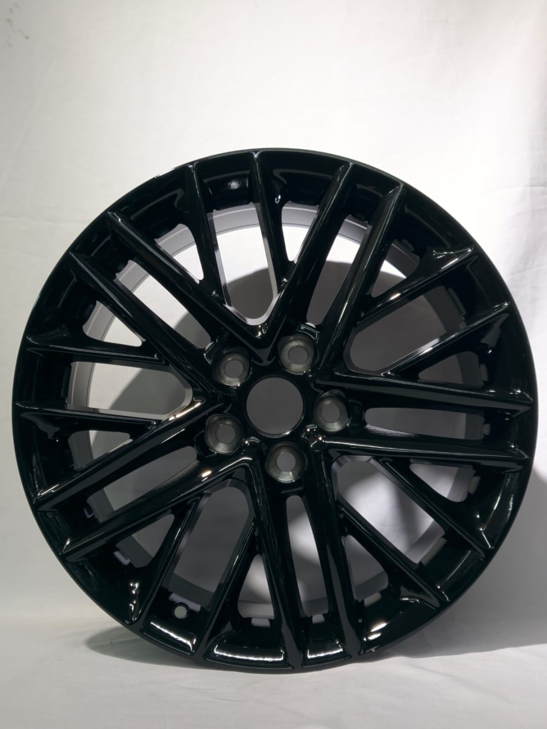 Replica 1894 8x18/5x114.3 D60.1 ET40 черный