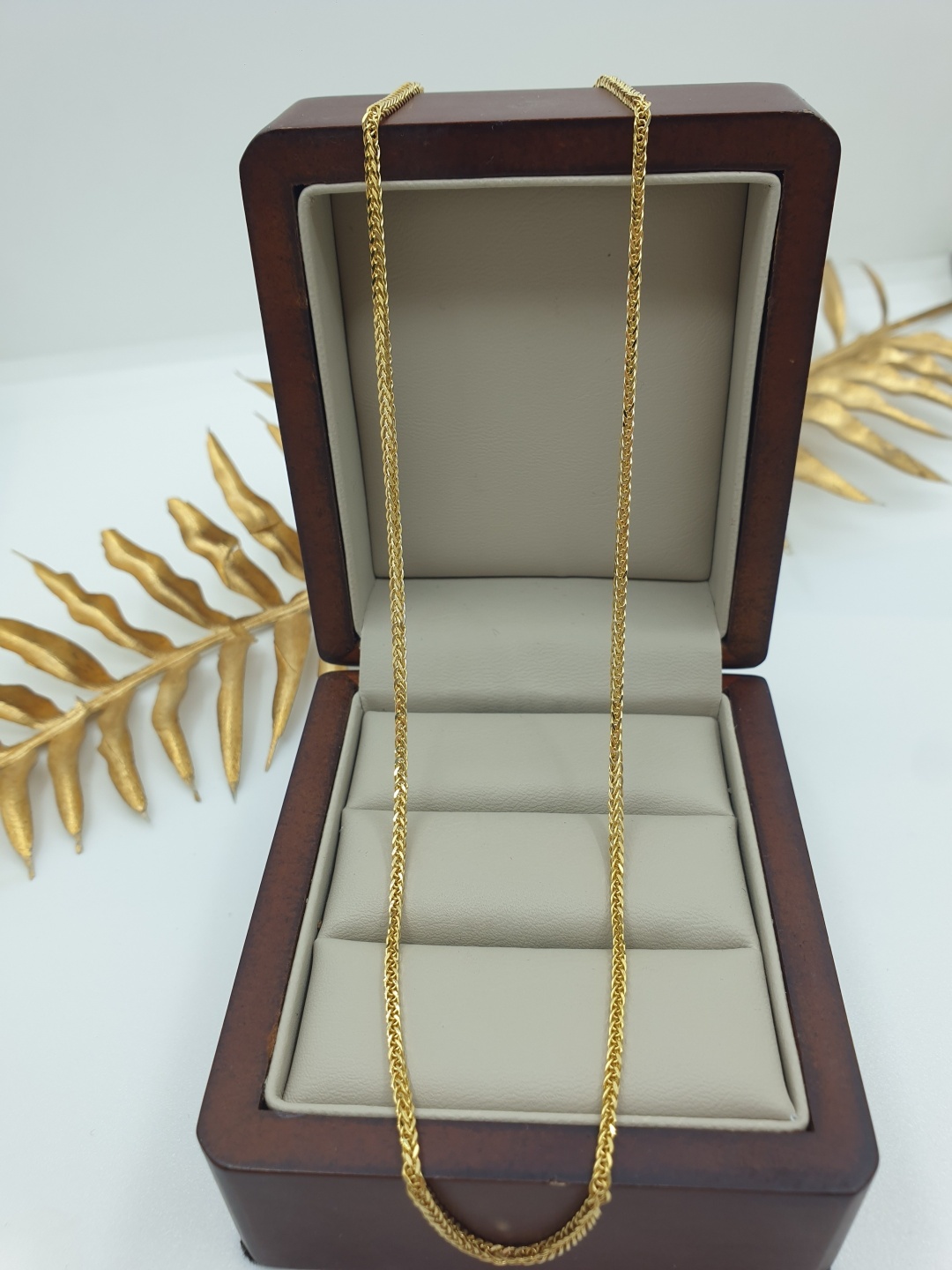 Dinara Gold 398067 длина 45 см, вес 1.94 г золото, плетение панцирное