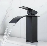 Смеситель универсальный 628232, однозахватный