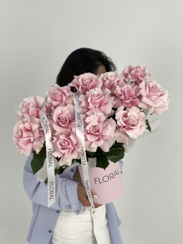 Floral композиция с открыткой роза 13 шт 50 см