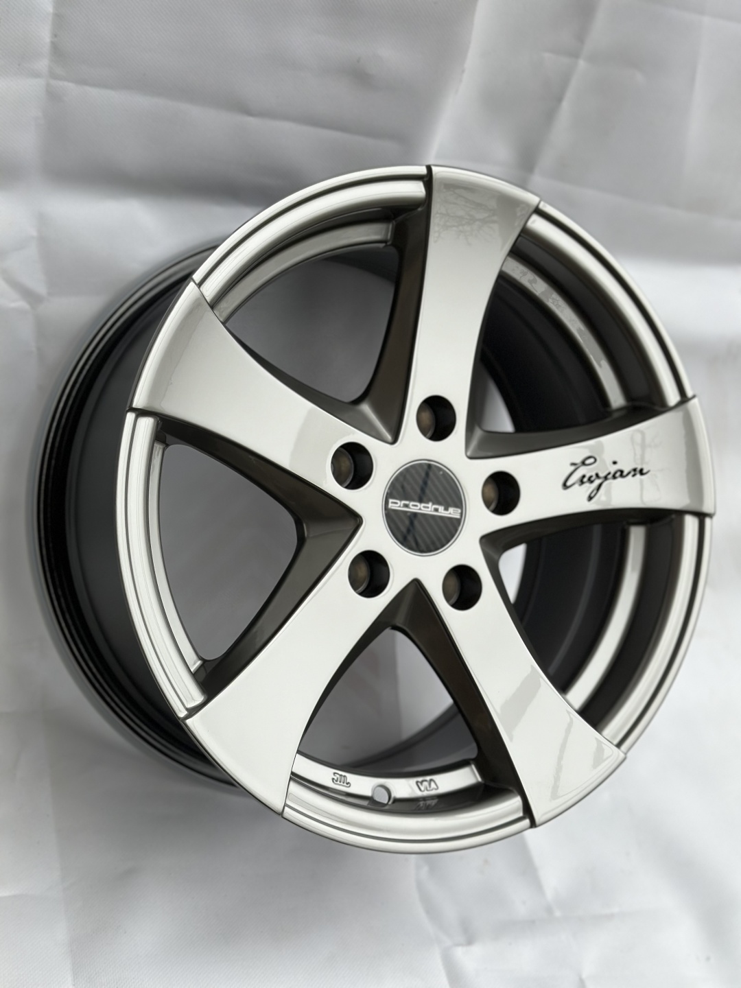 Replica 5843 7x15/5x114.3 D67.1 ET30 графит