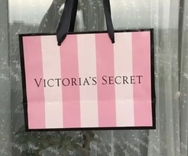 Подарочный пакет Victoria’s Secret 1 шт мелованная бумага 20х16 см