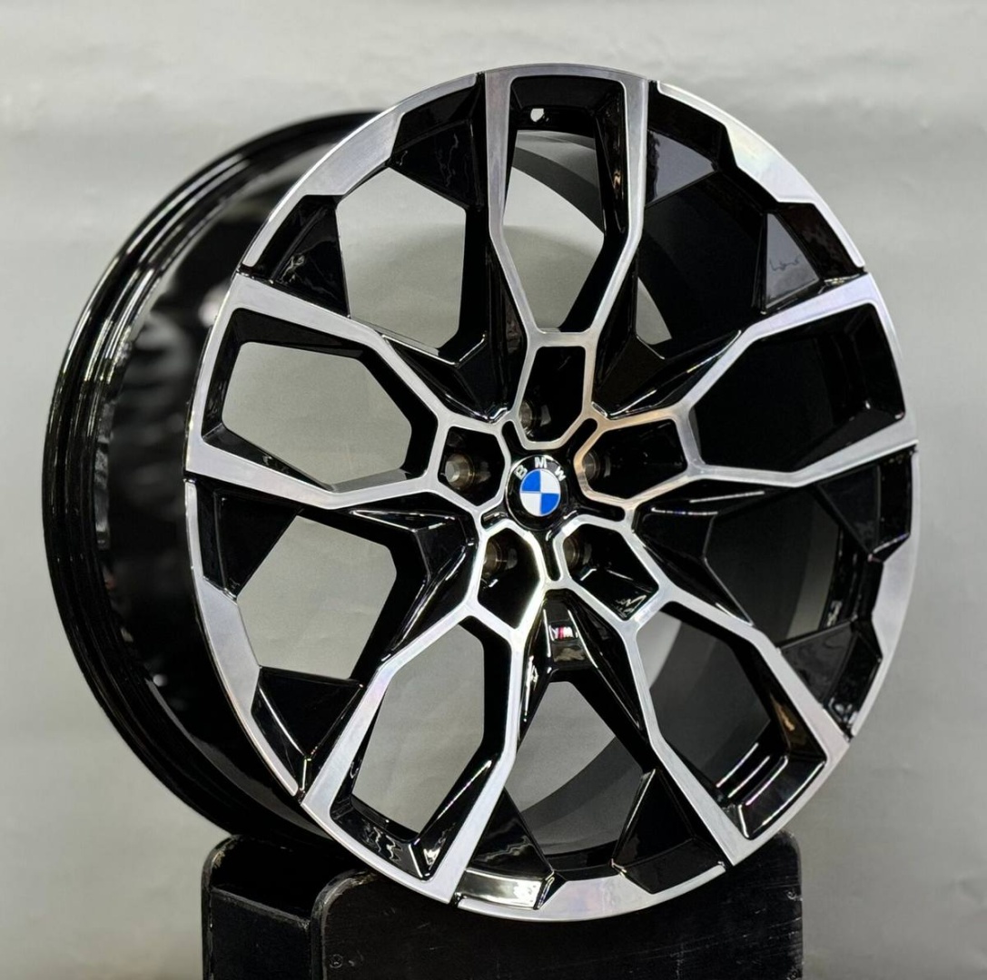 TVK687 BMF X7 913 Forged 9.5x22/5x112 D66.6 ET32 4 диска черный, серебристый, графит