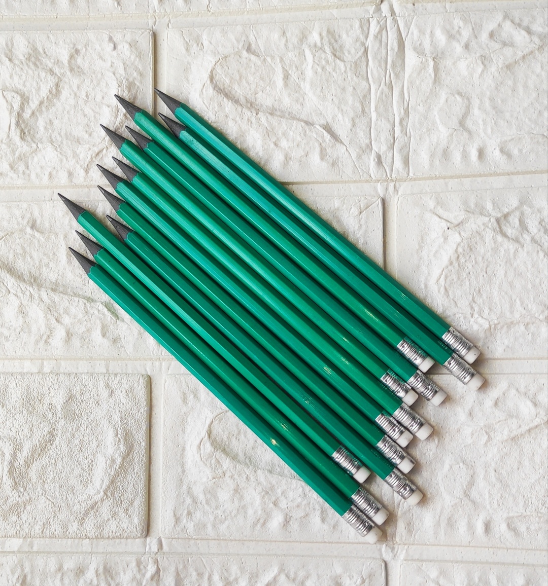 Yalong Black plastic pen, 12 шт, твёрдость HB