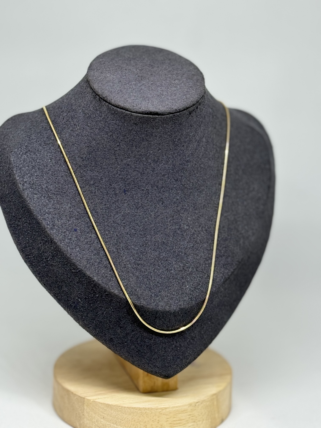 MIRSADO GOLD Mg длина 45 см, вес 2.62 г золото, плетение снейк