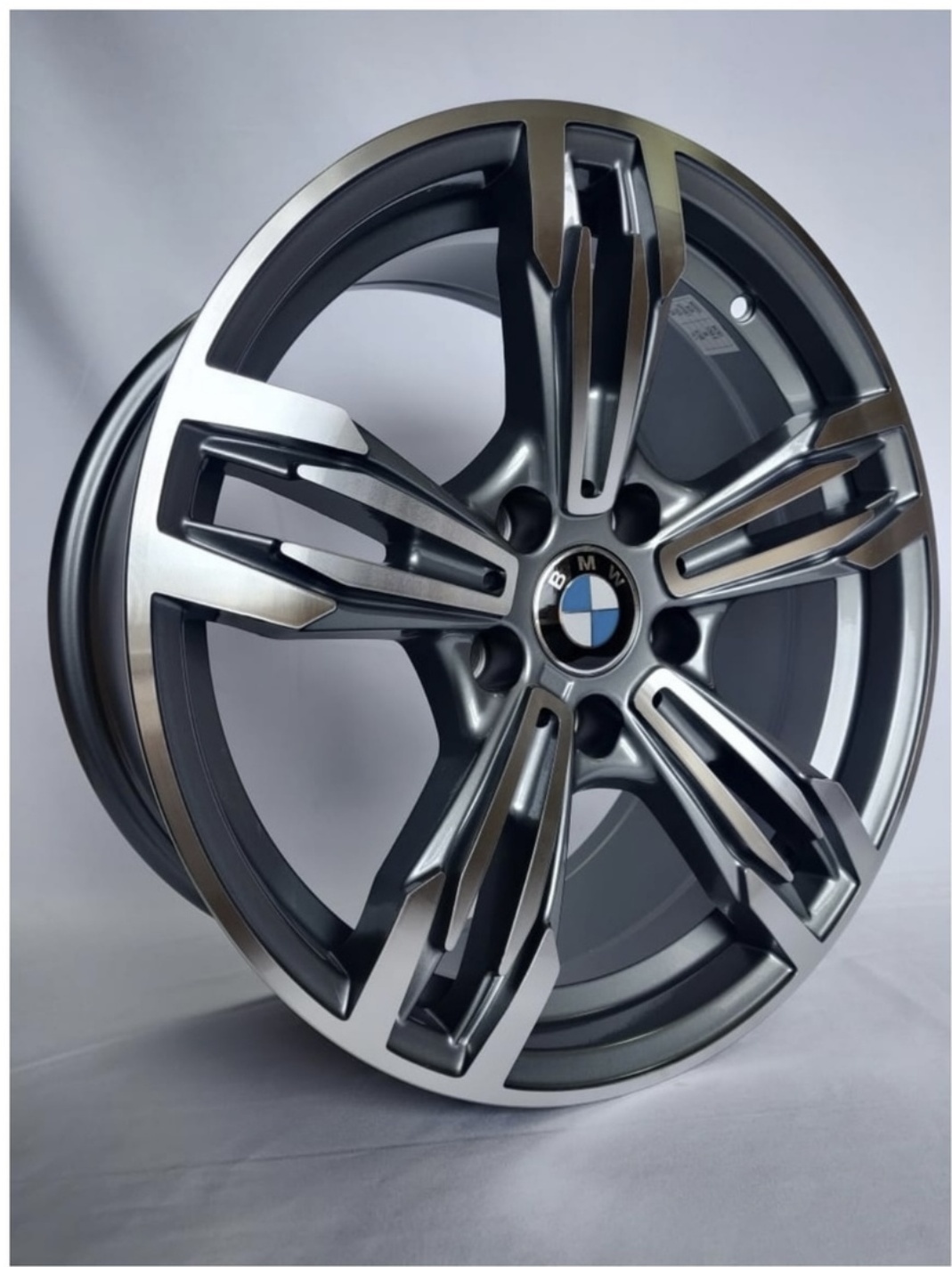 SSR 4098 8x17/5x120 D74.1 ET20 графит