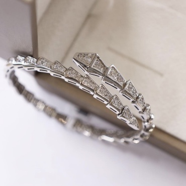 Ipekyolu Jewellery 537111123AY длина 17.5 см, вес 22 г серебро, плетение обод