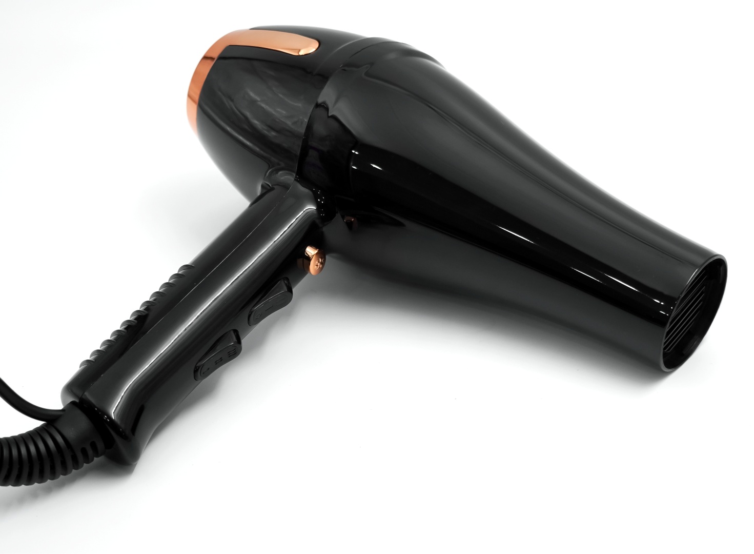 Shivaki SH-HD-9898 фен черный