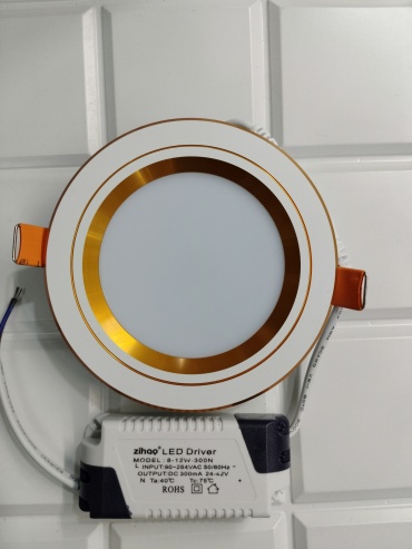 977273993 LED
