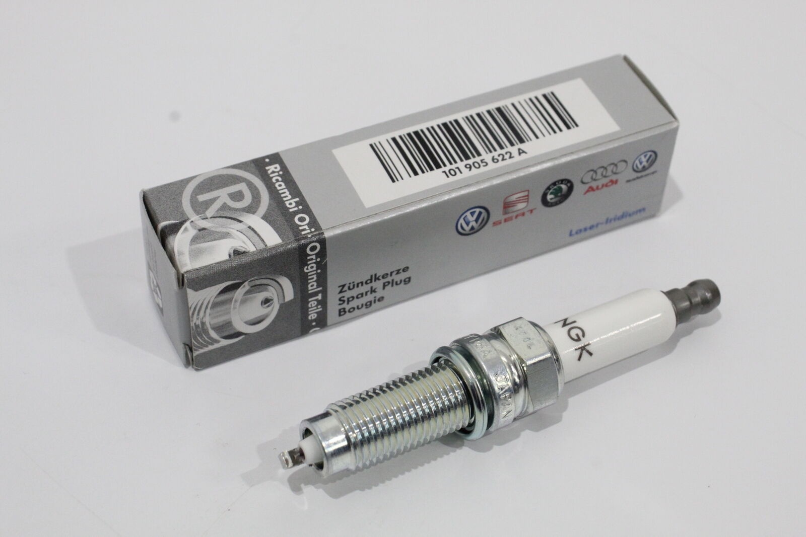 Свеча зажигания VAG 101905622A