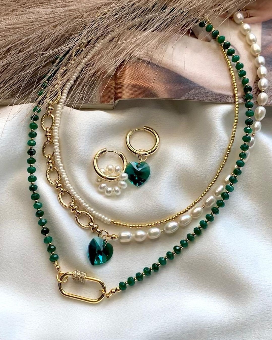 AINUSHA jewellery латунь, жемчуг