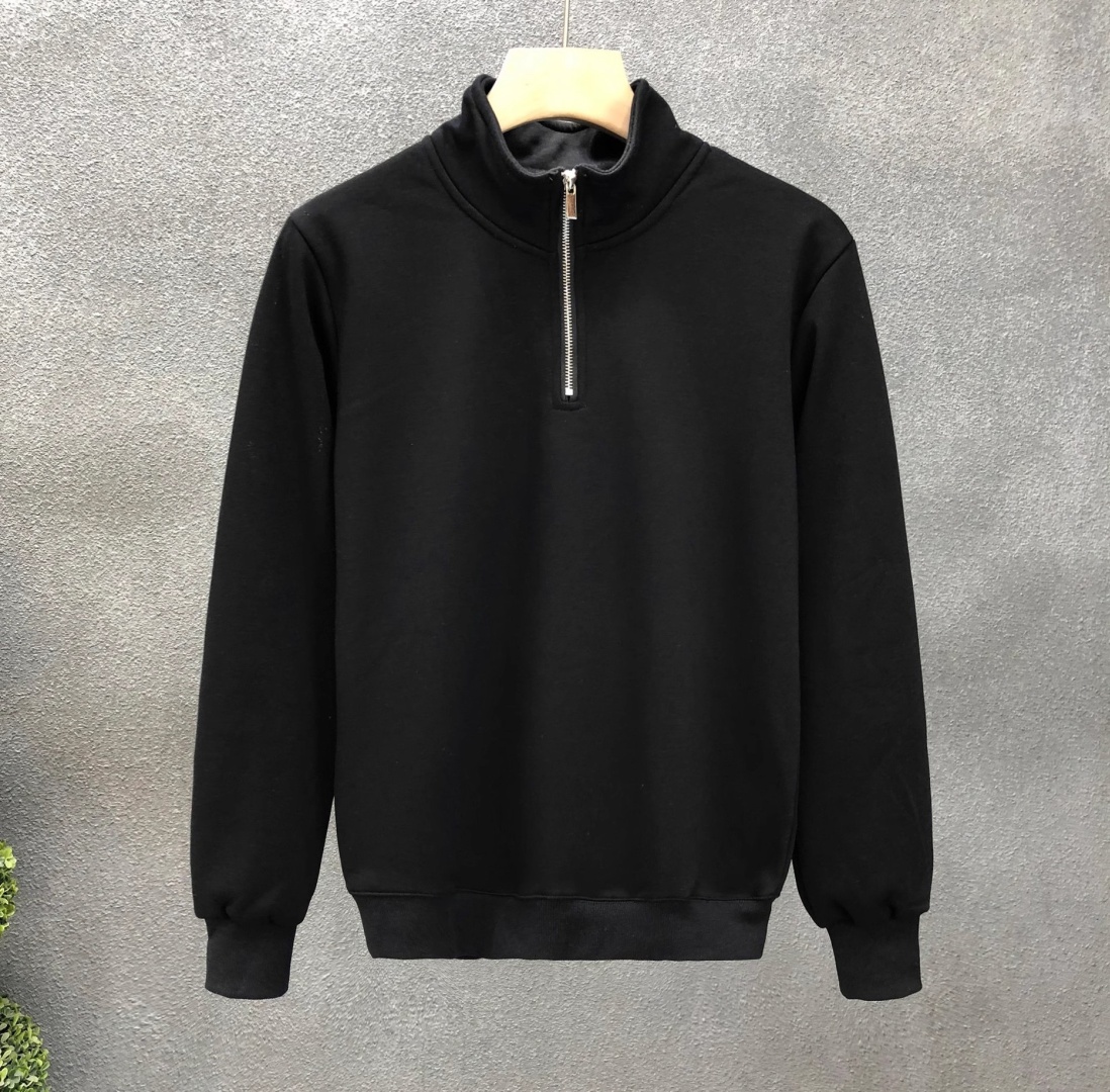 Свитшот Urban Outfit черный с нюдом
