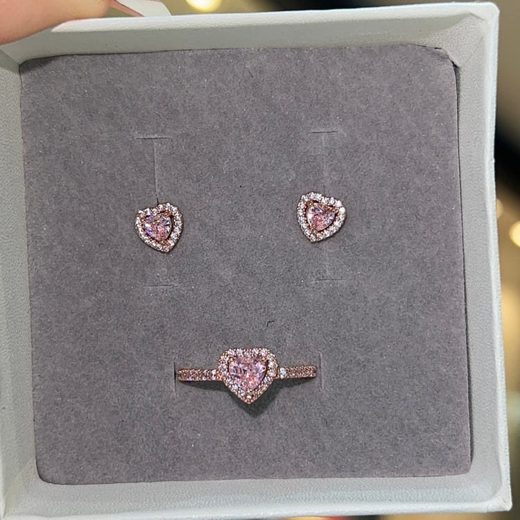Ipekyolu Jewellery 188060723-1AY вес 4.6 г серебро, фианит