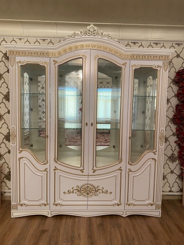 Шкаф-витрина Royal Brand напольный Версал 255х320х45 см