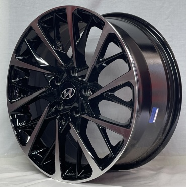 Bai Wheels 0141 7.5x17/5x114.3 D67.1 ET45 4 диска черный, серебристый