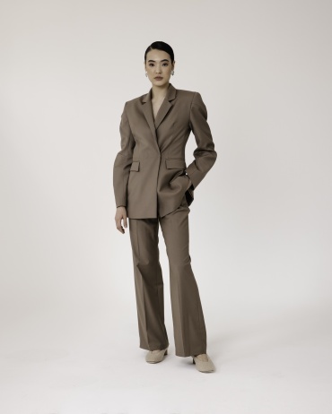 Костюм деловой Collection коричневый