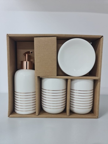 Набор аксессуаров 4pcs bathroom set белый