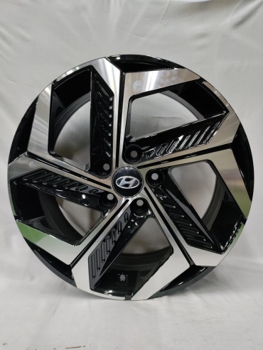 LKN Lkn569 7x18/5x114.3 D67.1 ET50 4 диска черный, серебристый