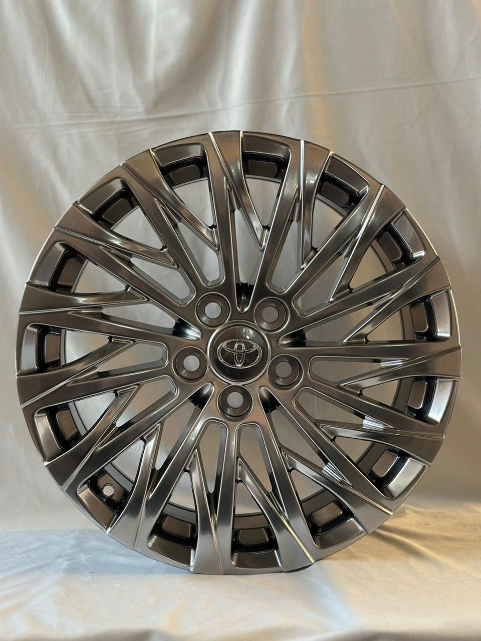 RNO Rno1805 7.5x18/5x114.3 D60 ET45 4 диска графит