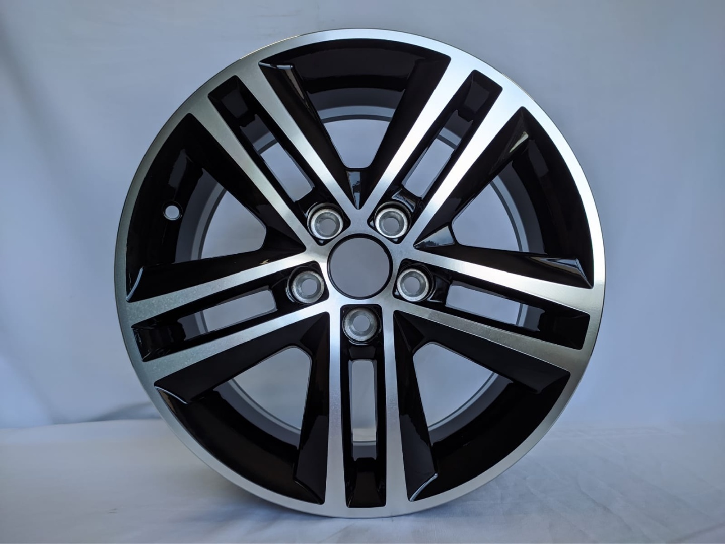 Купить Комплект дисков RS 1001 6x15/5x100 D57.1 ET43 черный в Алматы ...