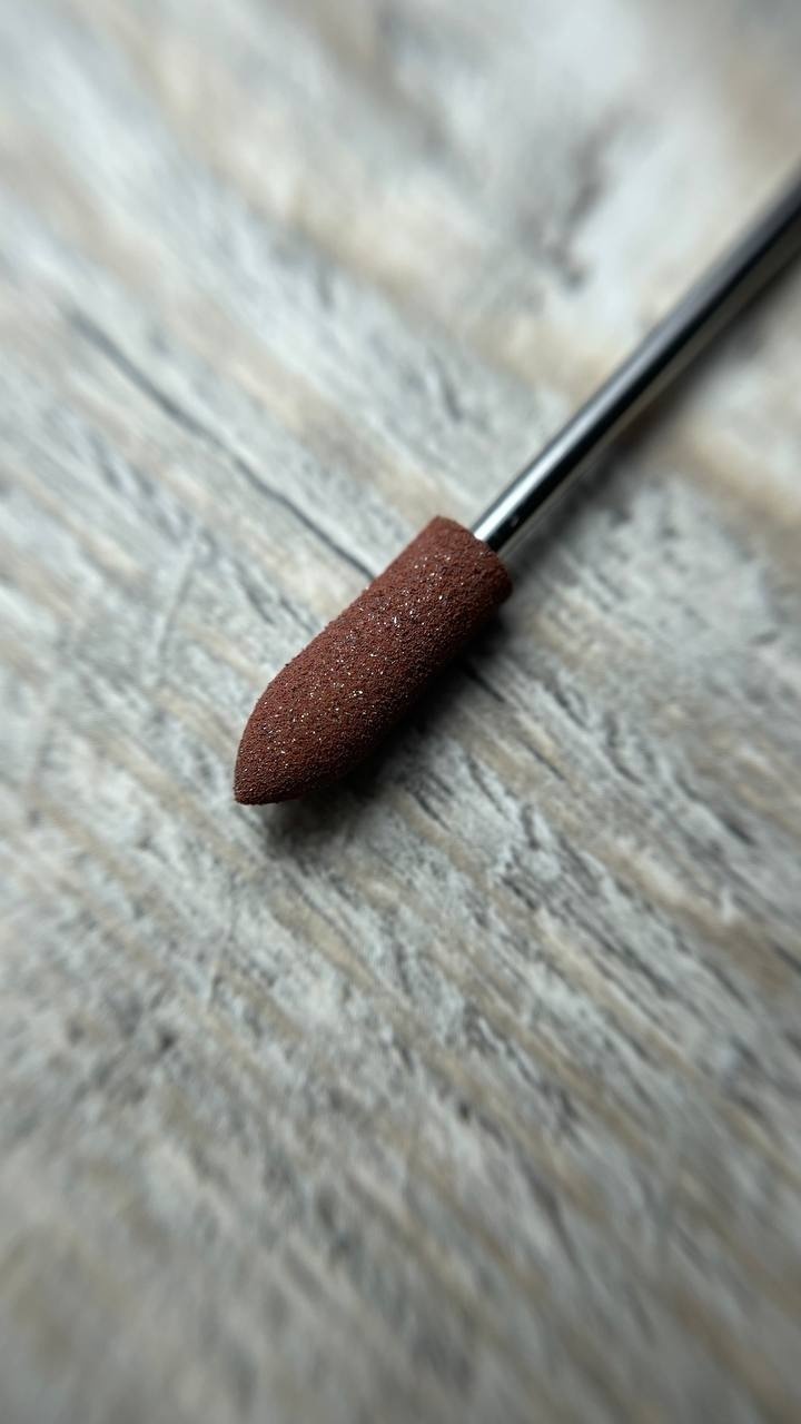 Насадка LOVE NAILS Силиконовый полировщик для маникюра 06 фреза конус насечка белая 1 шт