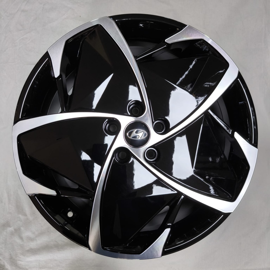 Wheels 5901 8x19/5x114.3 D67.1 ET45 4 диска черный, серебристый