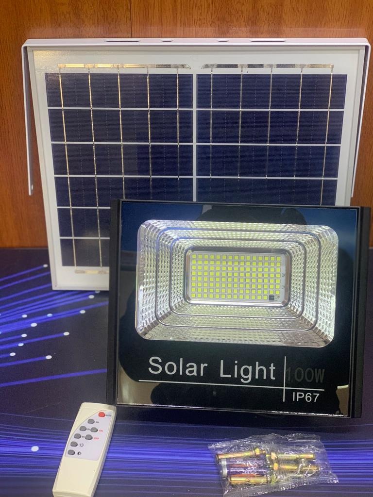 Прожектор на кронштейне Solar light 100 Вт, холодный белый