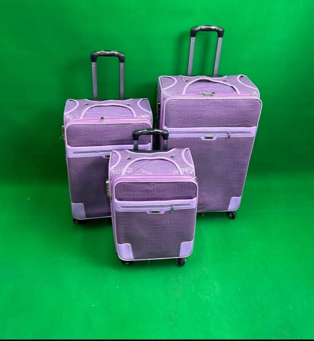 Купить Комплект чемоданов QAZAQSUMKA 178137 экокожа 230 л фиолетовый в ...